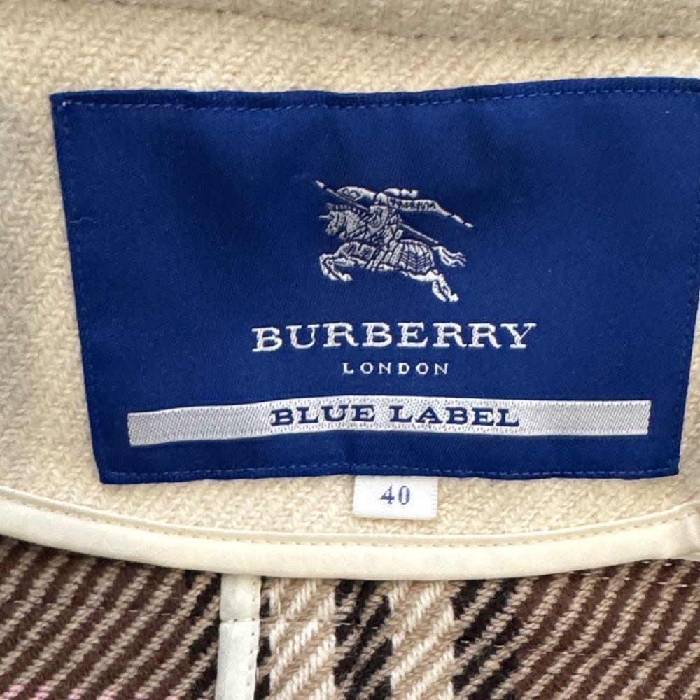 Authentic Burberry Blue Label Cream Hooded Toggle Trench Coat - Picture 14 of 17